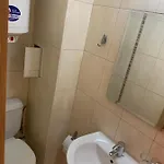 To Door Appartement