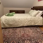 To Door Appartement