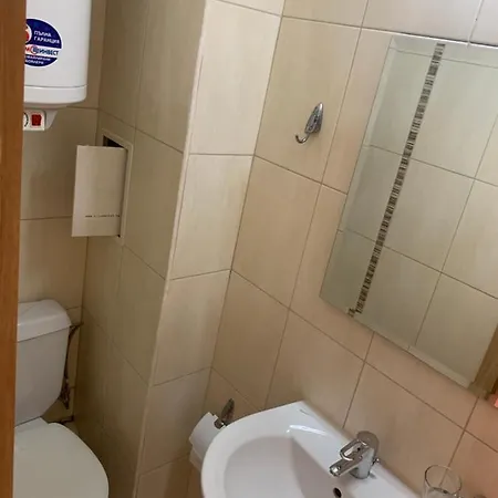 To Door Apartament