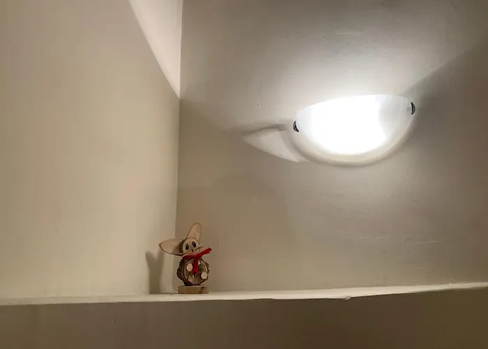 To Door Διαμέρισμα